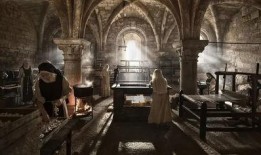 疯狂修道院在线观看,在线观看，揭秘神秘修院背后的奇幻冒险