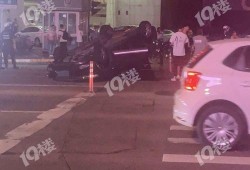 网友爆料翻车视频大全集,笑料百出，生活百态尽收眼底
